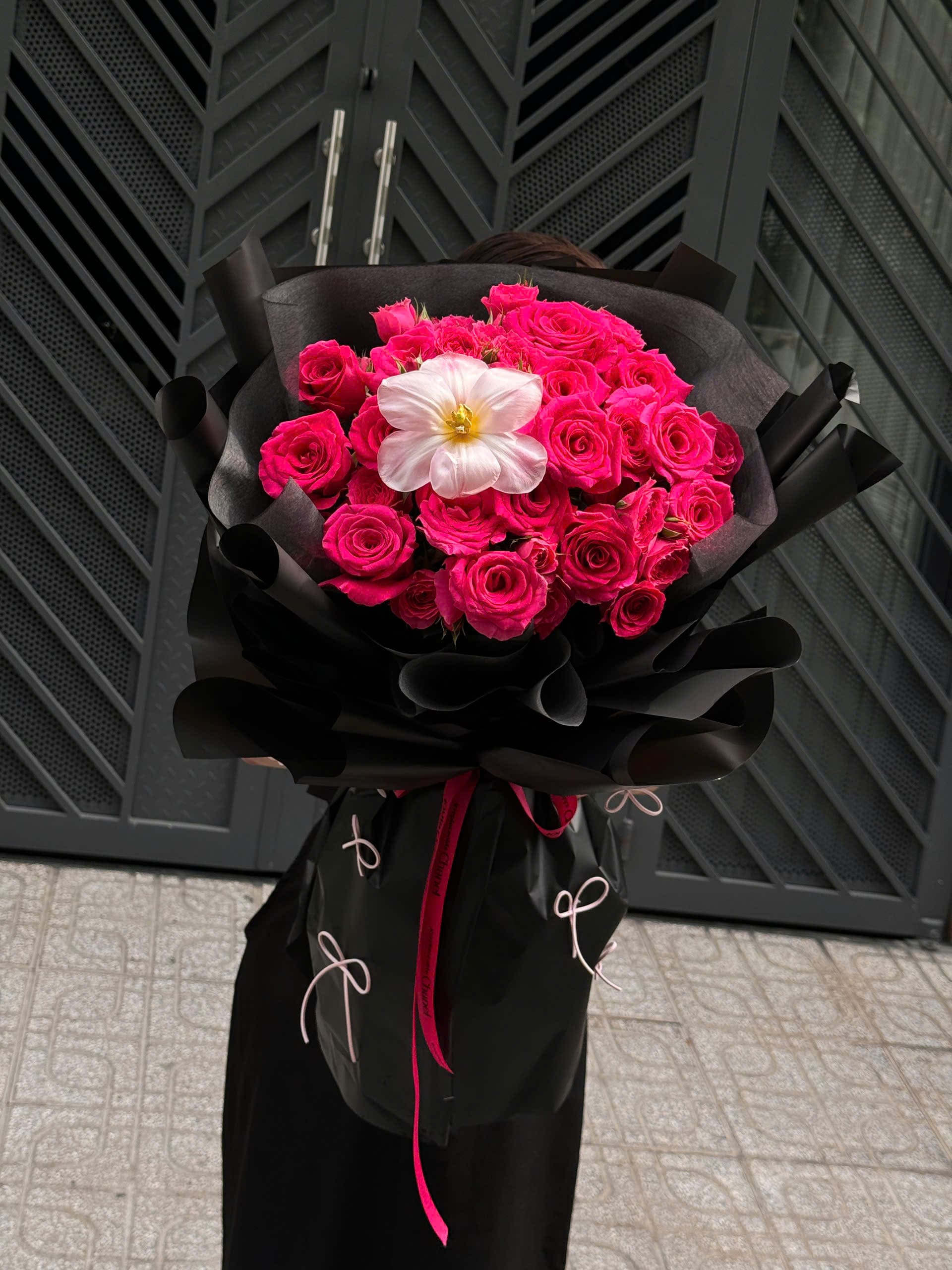 TD06 - Bó Hoa Hồng Rực Rỡ