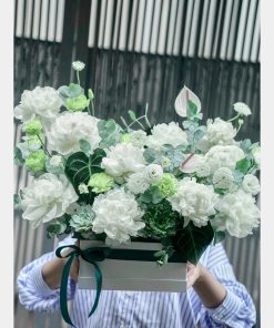 Hoa sinh nhật - Giỏ hoa peony trắng tặng sếp sang trọng