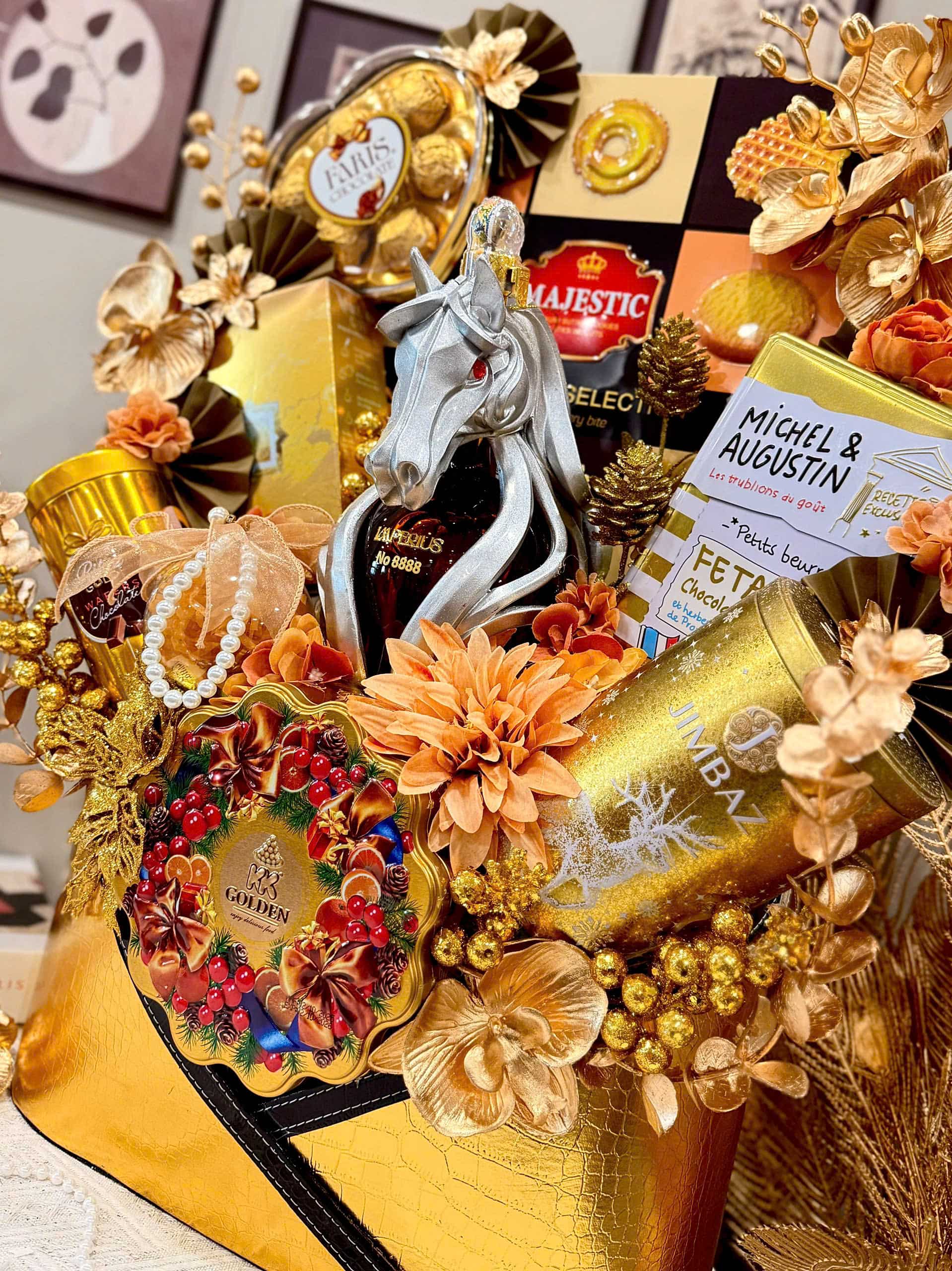 Set Quà Tết Cao Cấp TDF3 – Hamper Ngựa Laaperius Mạ Vàng Sang Trọng
